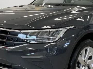 Tiguan 2.0 TDI 4M Life  LED NAVI PARKSENSOR