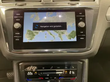 Tiguan 2.0 TDI 4M Life  LED NAVI PARKSENSOR