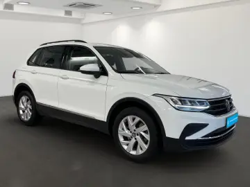Tiguan 2.0 TSI 4M Life  AHK LED PDC NAVI