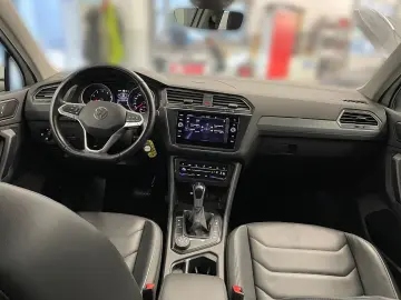Tiguan 2.0 TSI 4M Life  AHK LED PDC NAVI
