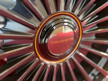 CULLINAN BLACK BLADGE MANSORY 6TKM VOLL