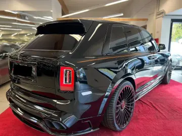 CULLINAN BLACK BLADGE MANSORY 6TKM VOLL