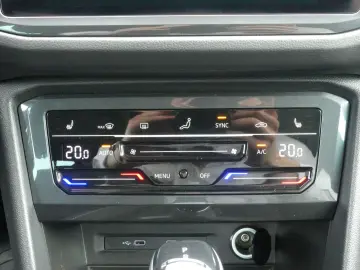 Tiguan 1.5 TSI United LED Navi ACC App Connect