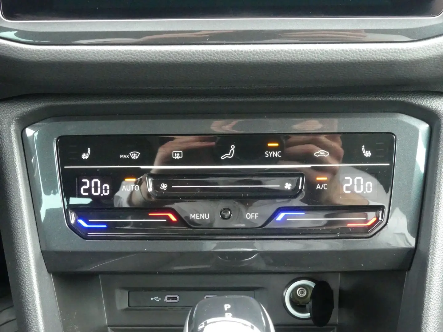 Tiguan 1.5 TSI United LED Navi ACC App Connect