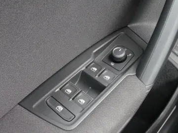 Tiguan 1.5 TSI United LED Navi ACC App Connect