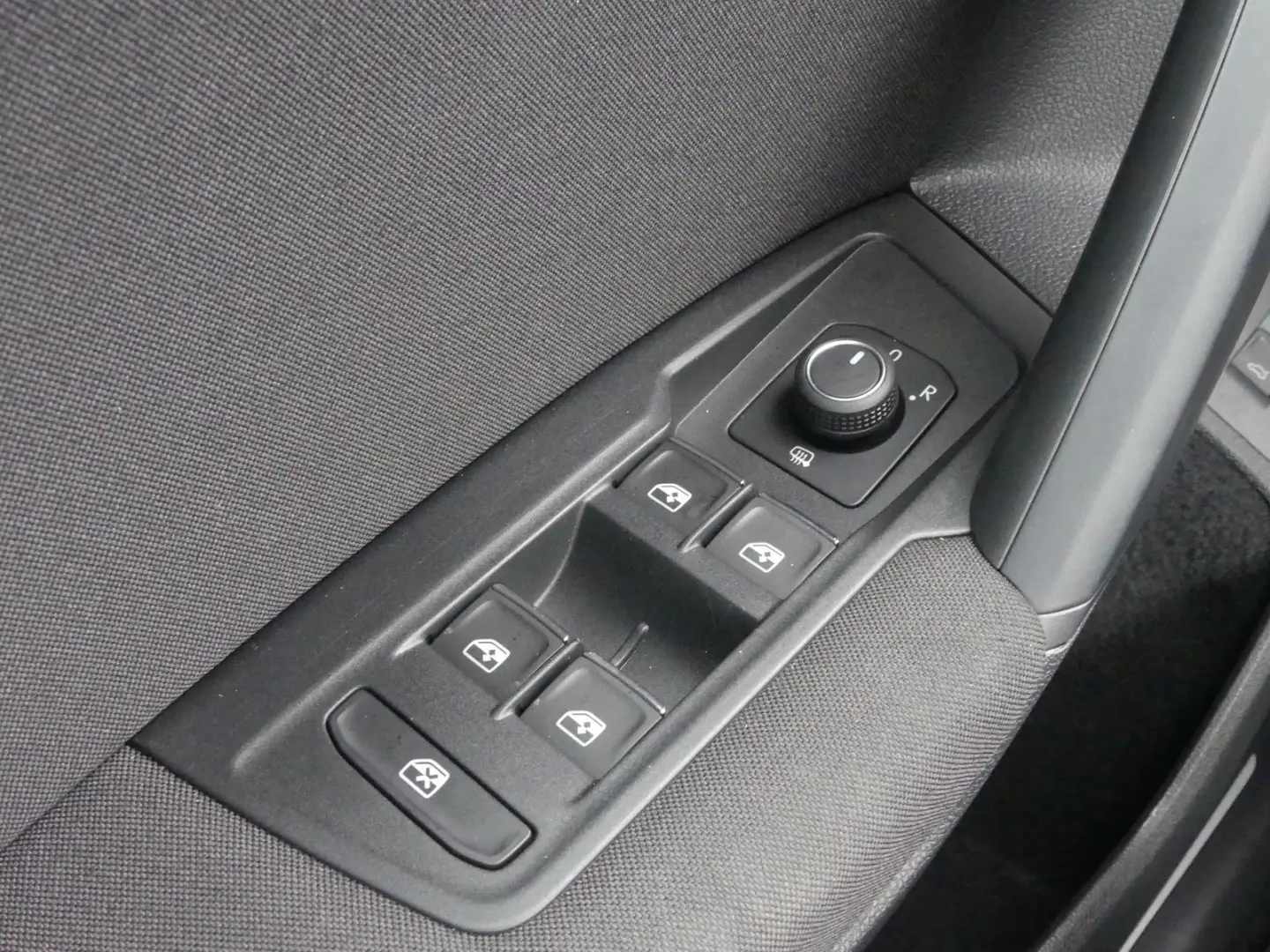 Tiguan 1.5 TSI United LED Navi ACC App Connect