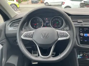 Tiguan 2.0 TDI Active DSG Navi LED ACC EPH AHK