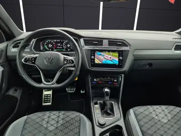 Tiguan TSI R-Line 4M DSG STH Matrix AHK Navi AID