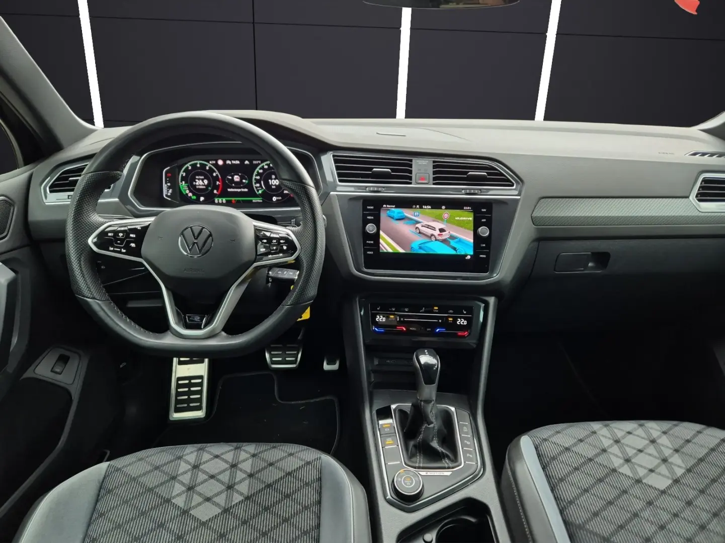 Tiguan TSI R-Line 4M DSG STH Matrix AHK Navi AID