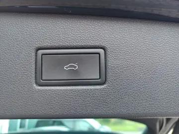 Tiguan TSI R-Line 4M DSG STH Matrix AHK Navi AID