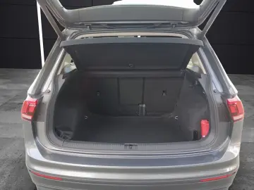 Tiguan TDI Comfortline LED AHK Navi HUD ACC PDC