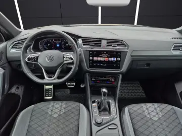 Tiguan TSI R-Line 4M DSG Matrix AHK Navi ACC RFK