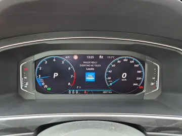 Tiguan TSI R-Line 4M DSG Matrix AHK Navi ACC RFK