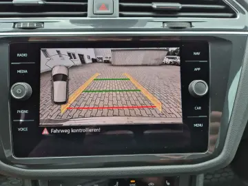 Tiguan TSI R-Line 4M DSG Matrix AHK Navi ACC RFK