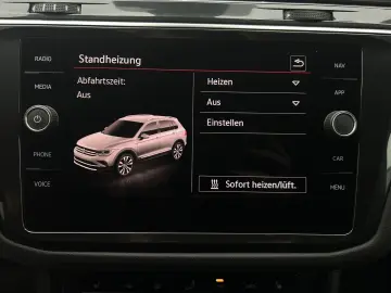 Tiguan TSI R-Line 4M DSG Matrix AHK Navi ACC RFK