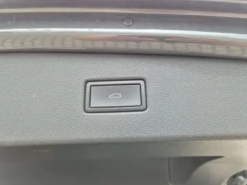 Tiguan TSI R-Line 4M DSG Matrix AHK Navi ACC RFK