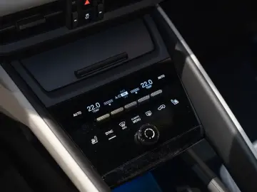 Porsche Macan 4 Suspensie pneumatică