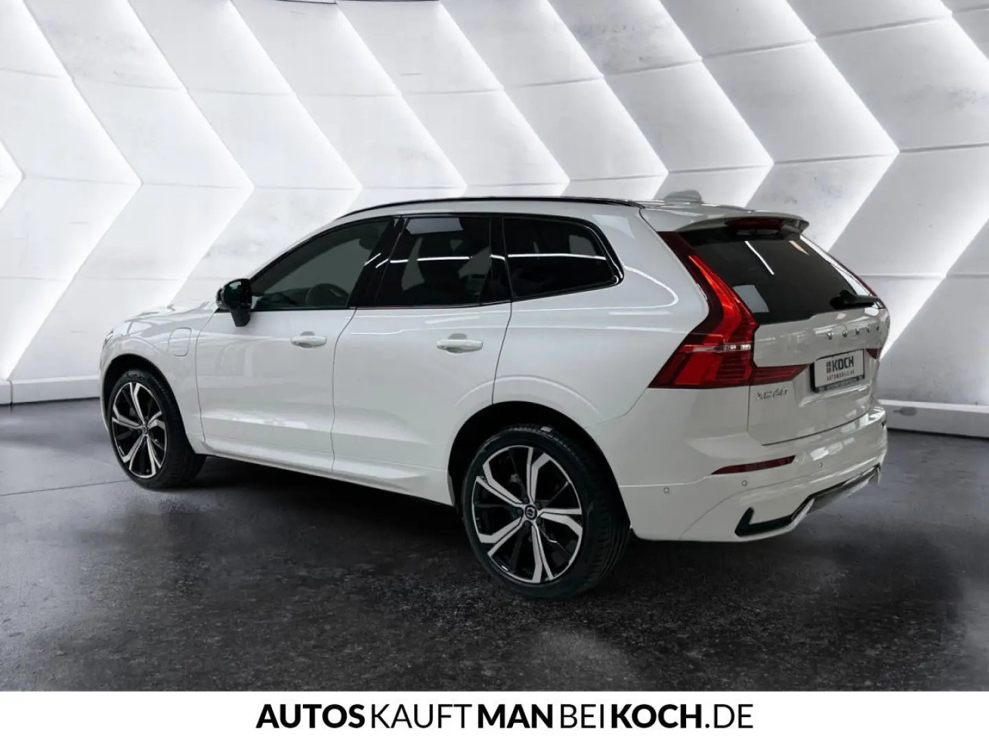 XC60 T6 Plug-In AWD Plus Dark ACC BLIS H K 360