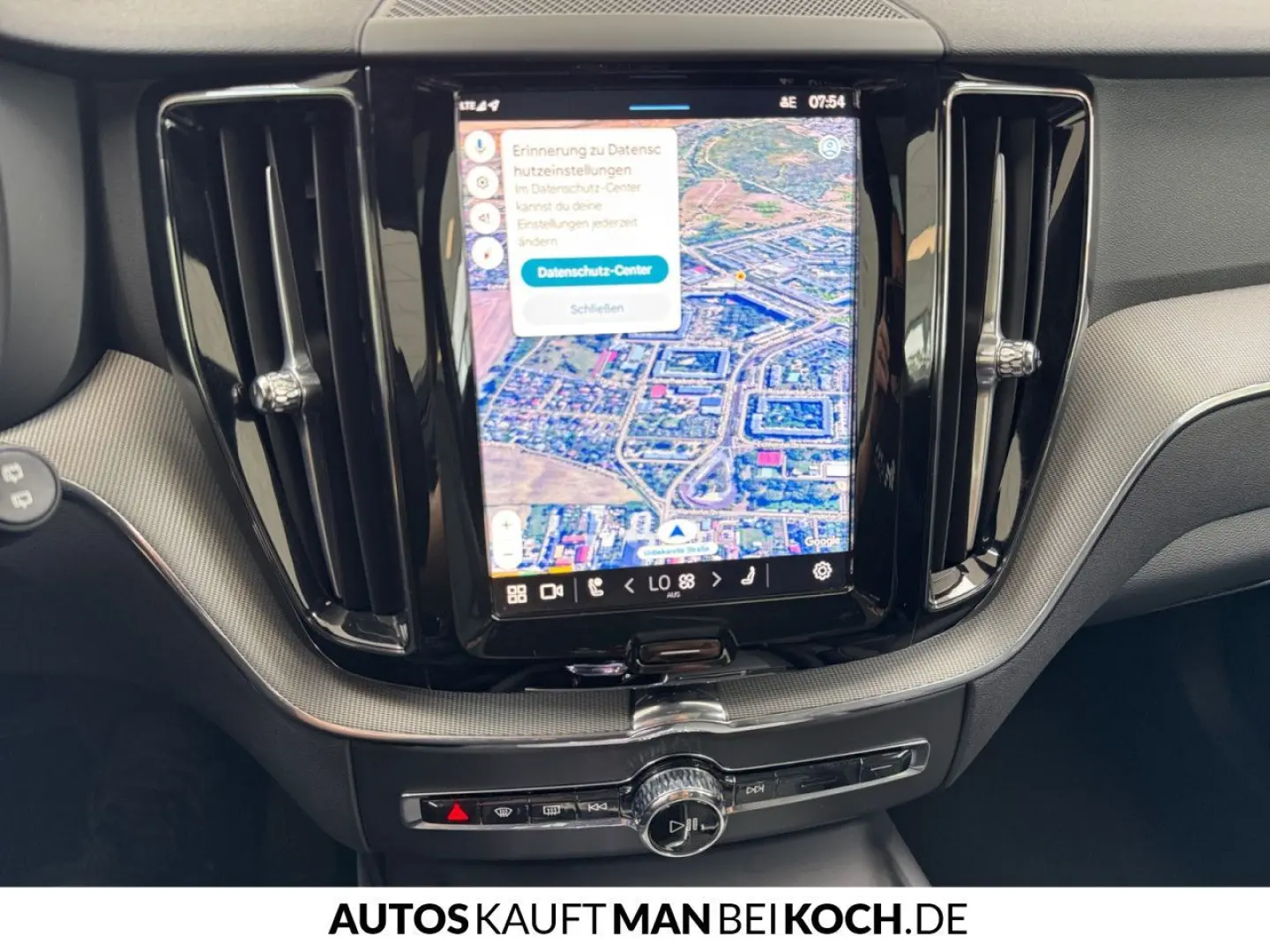 XC60 T6 Plug-In AWD Plus Dark ACC BLIS H K 360