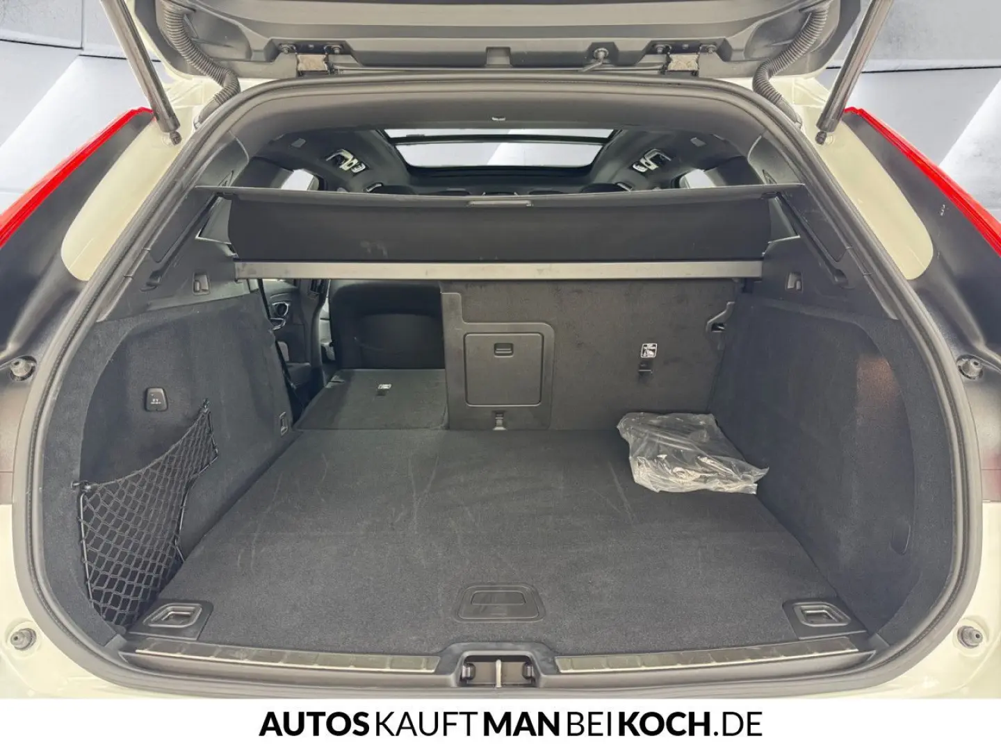 XC60 T6 Plug-In AWD Plus Dark ACC BLIS H K 360