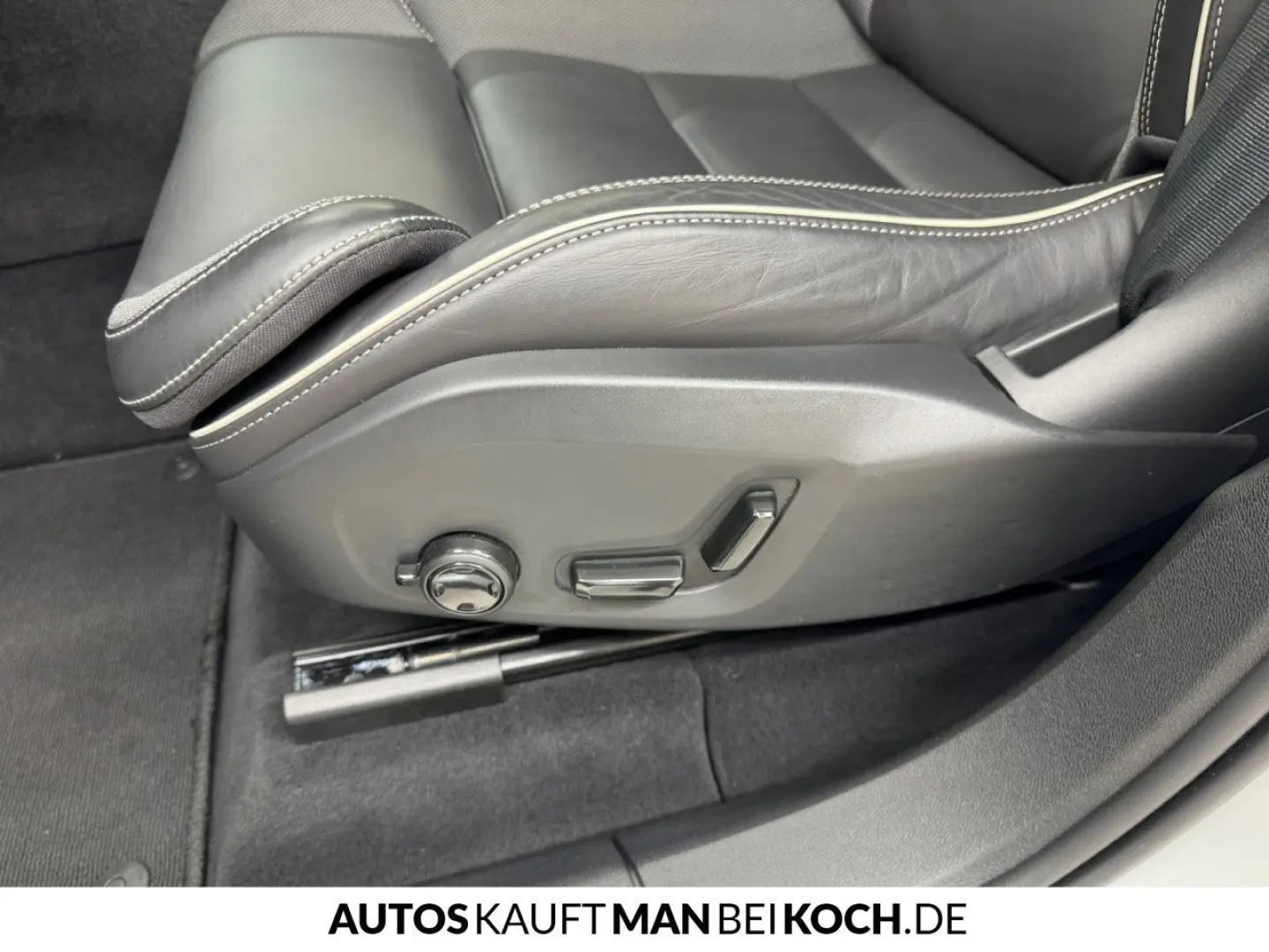 XC60 T6 Plug-In AWD Plus Dark ACC BLIS H K 360