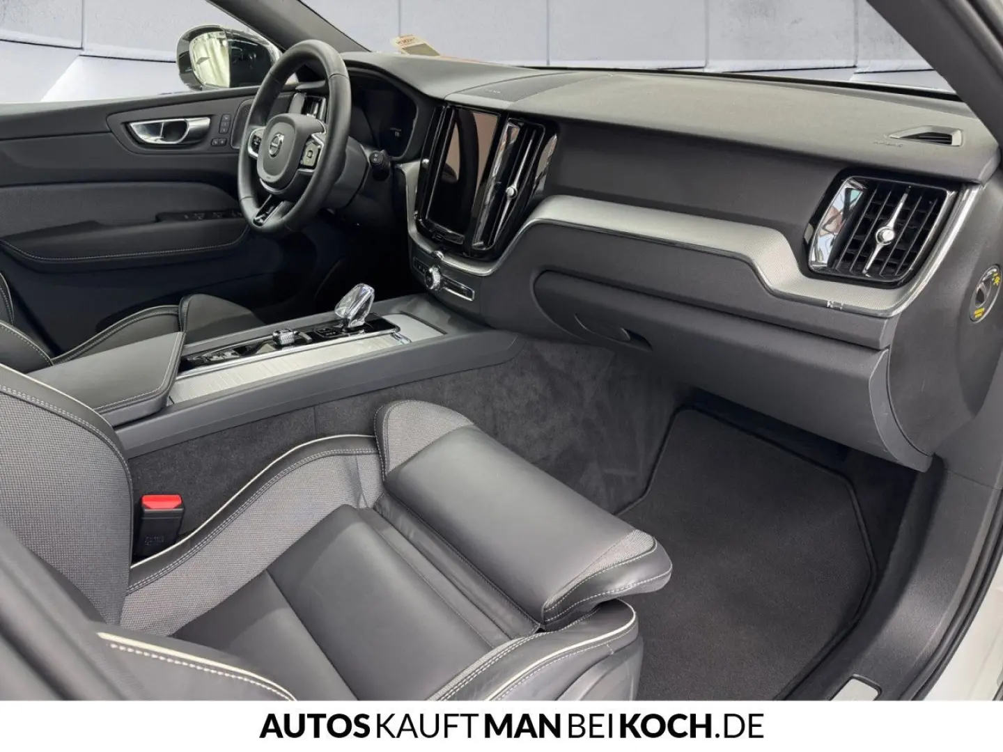 XC60 T6 Plug-In AWD Plus Dark ACC BLIS H K 360