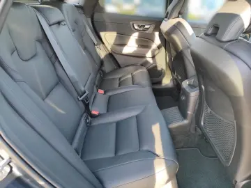 XC60 T6 Plus Dark Recharge Plug-In Hybrid AWD EU