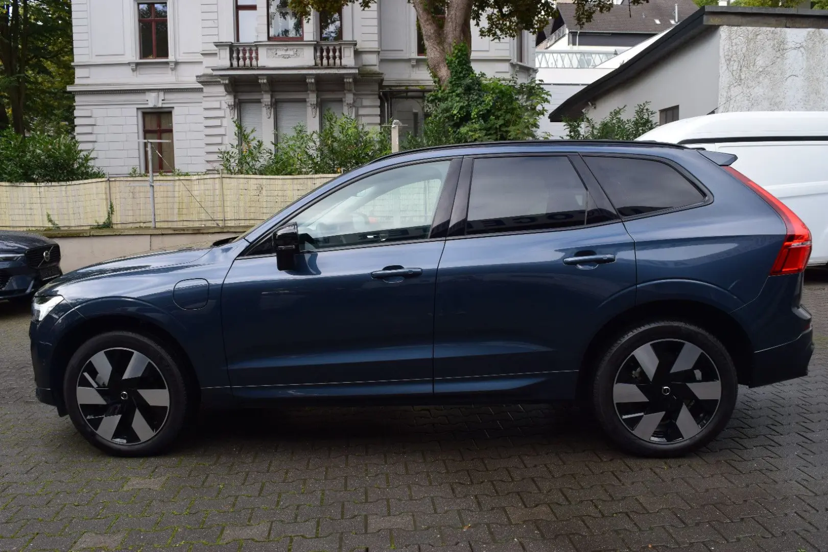 XC60 T6 Plus Dark PANO 360 H&K 20 Alu Leder Bils