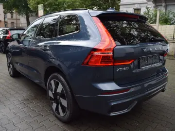 XC60 T6 Plus Dark PANO 360 H&K 20 Alu Leder Bils