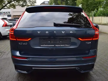 XC60 T6 Plus Dark PANO 360 H&K 20 Alu Leder Bils