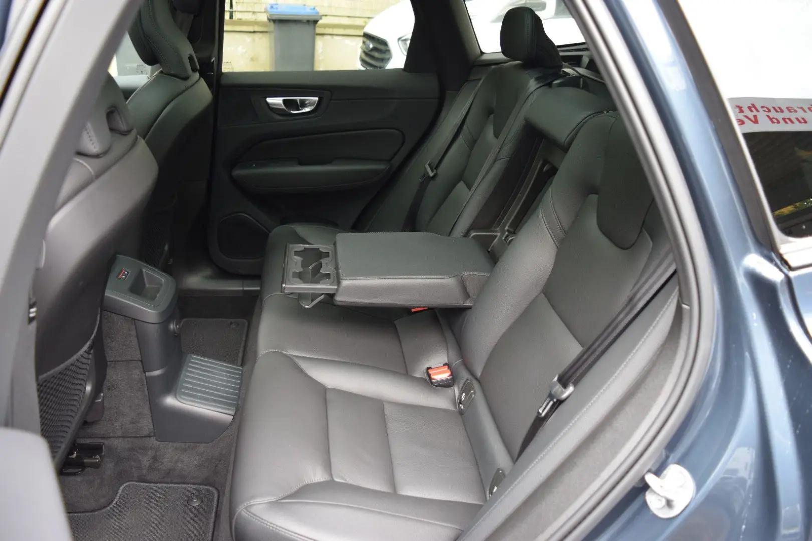 XC60 T6 Plus Dark PANO 360 H&K 20 Alu Leder Bils