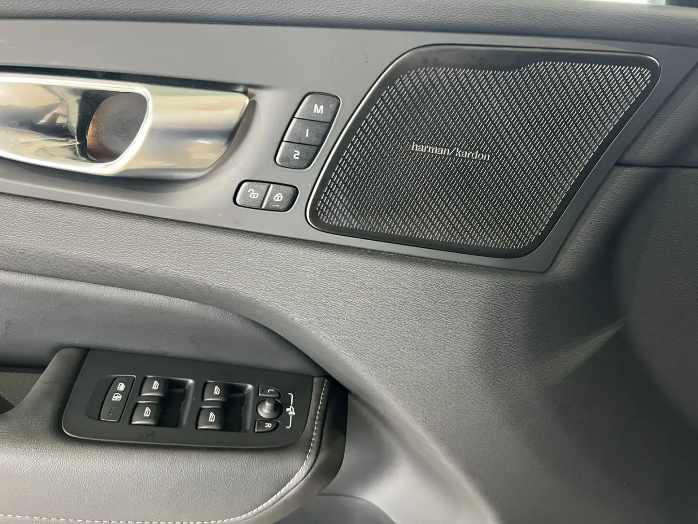 XC60 T8 Plus Bright Recharge AWD FourC 21'' 360