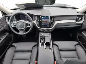 XC60 T8 Plus Dark Recharge Plug-In Hybrid AWD