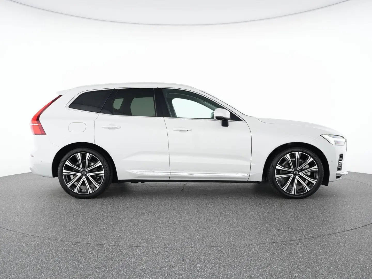 XC60 T8 Recharge AWD Plus Bright 21  LUFTFAHRWER