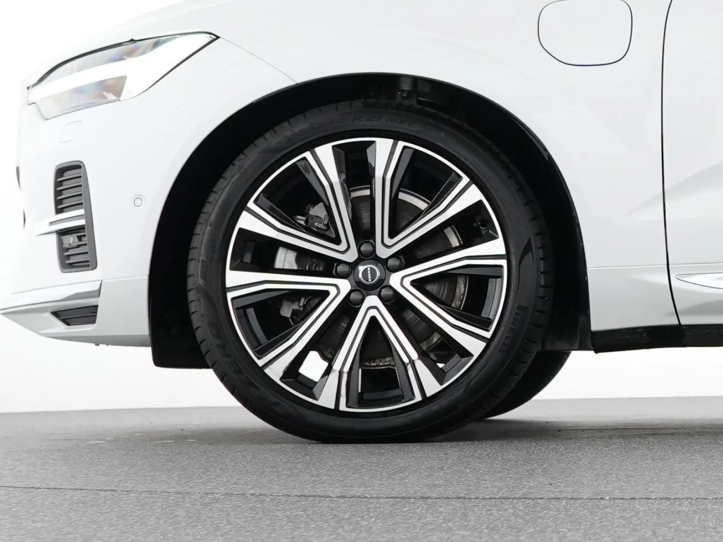 XC60 T8 Recharge AWD Plus Bright 21  LUFTFAHRWER