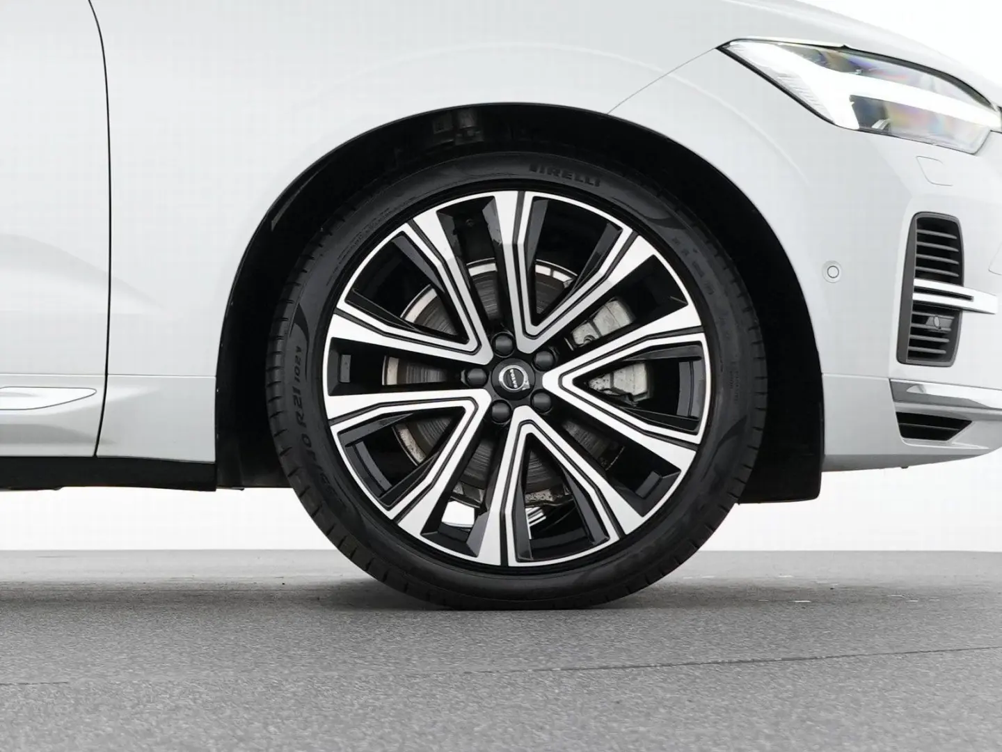 XC60 T8 Recharge AWD Plus Bright 21  LUFTFAHRWER