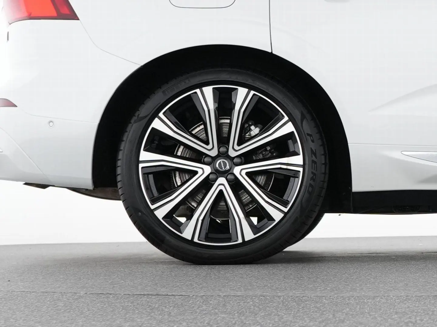 XC60 T8 Recharge AWD Plus Bright 21  LUFTFAHRWER