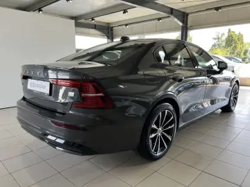 S60 T8 Ultimate Dark Recharge AWD 360  HeadUp