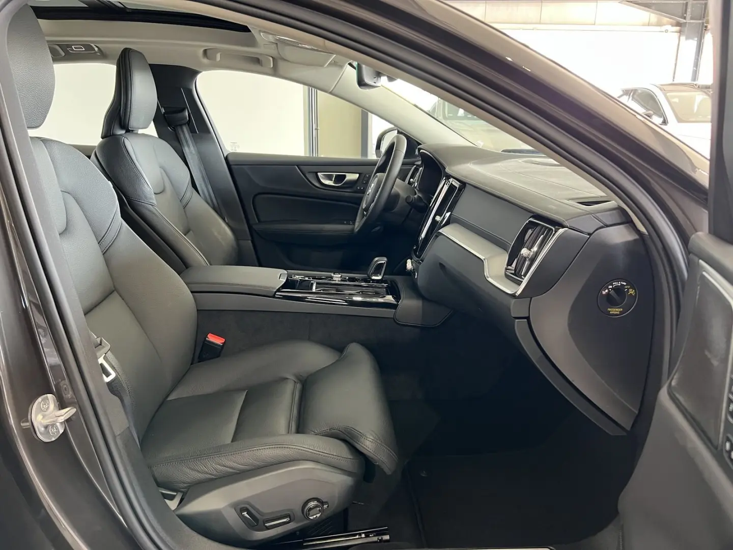 S60 T8 Ultimate Dark Recharge AWD 360  HeadUp