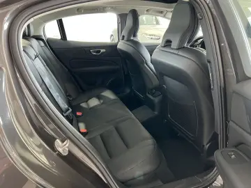 S60 T8 Ultimate Dark Recharge AWD 360  HeadUp