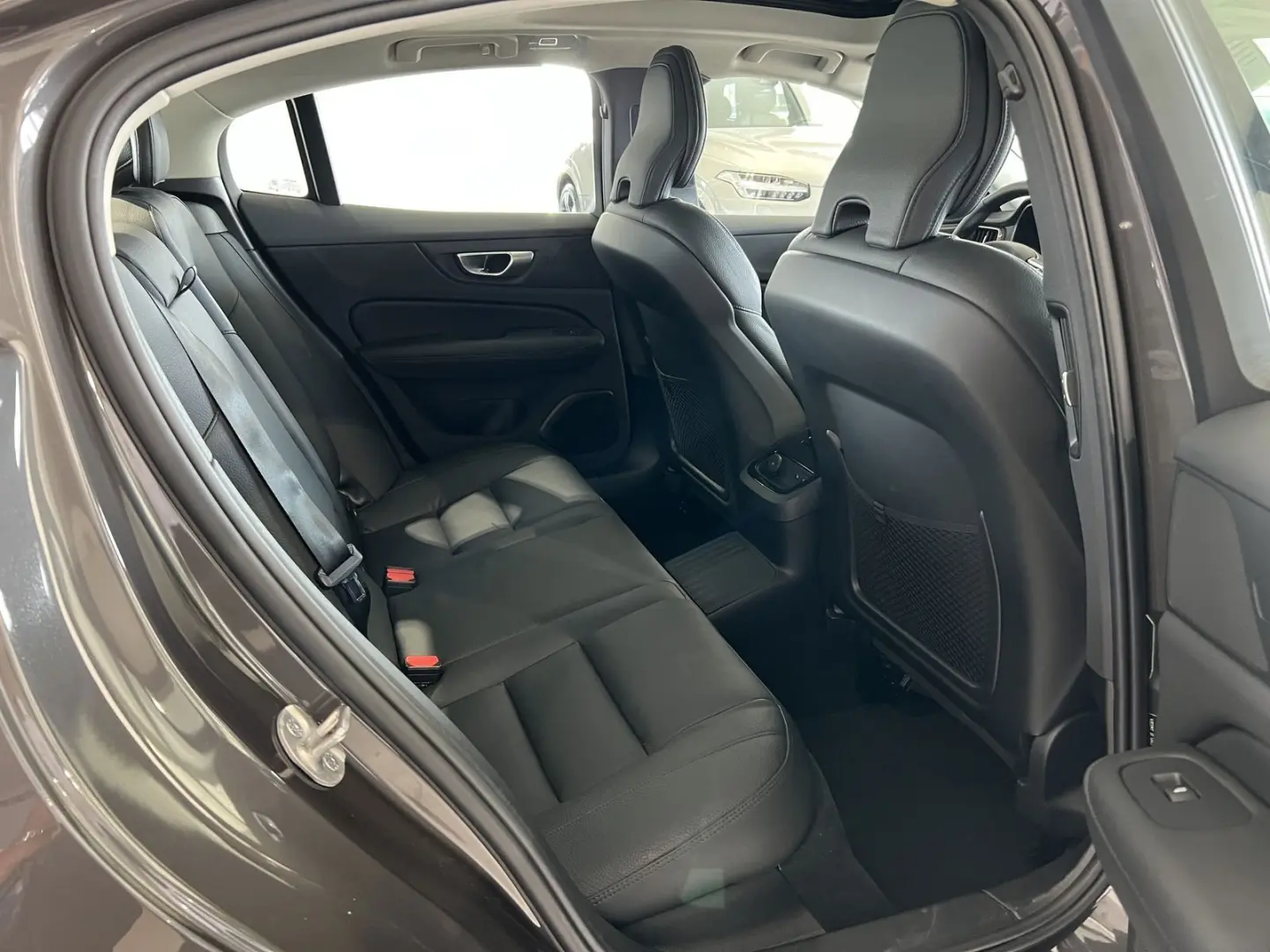 S60 T8 Ultimate Dark Recharge AWD 360  HeadUp