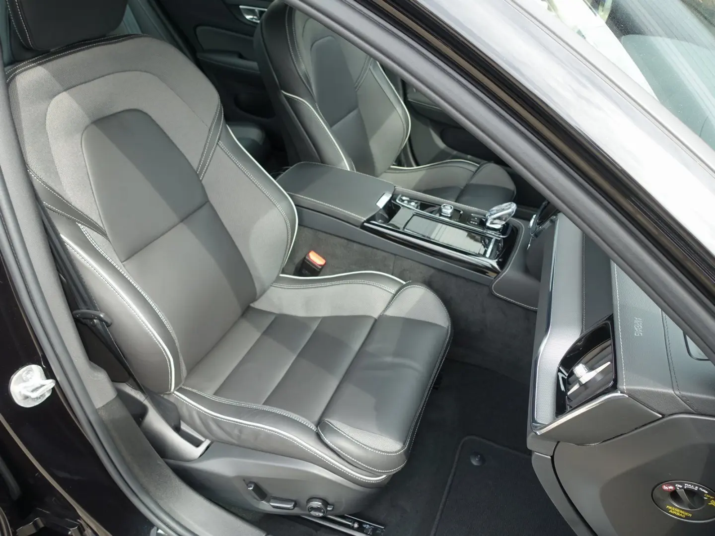 S60 Recharge Ultimate T8 AWD Leasing ab € 349 -