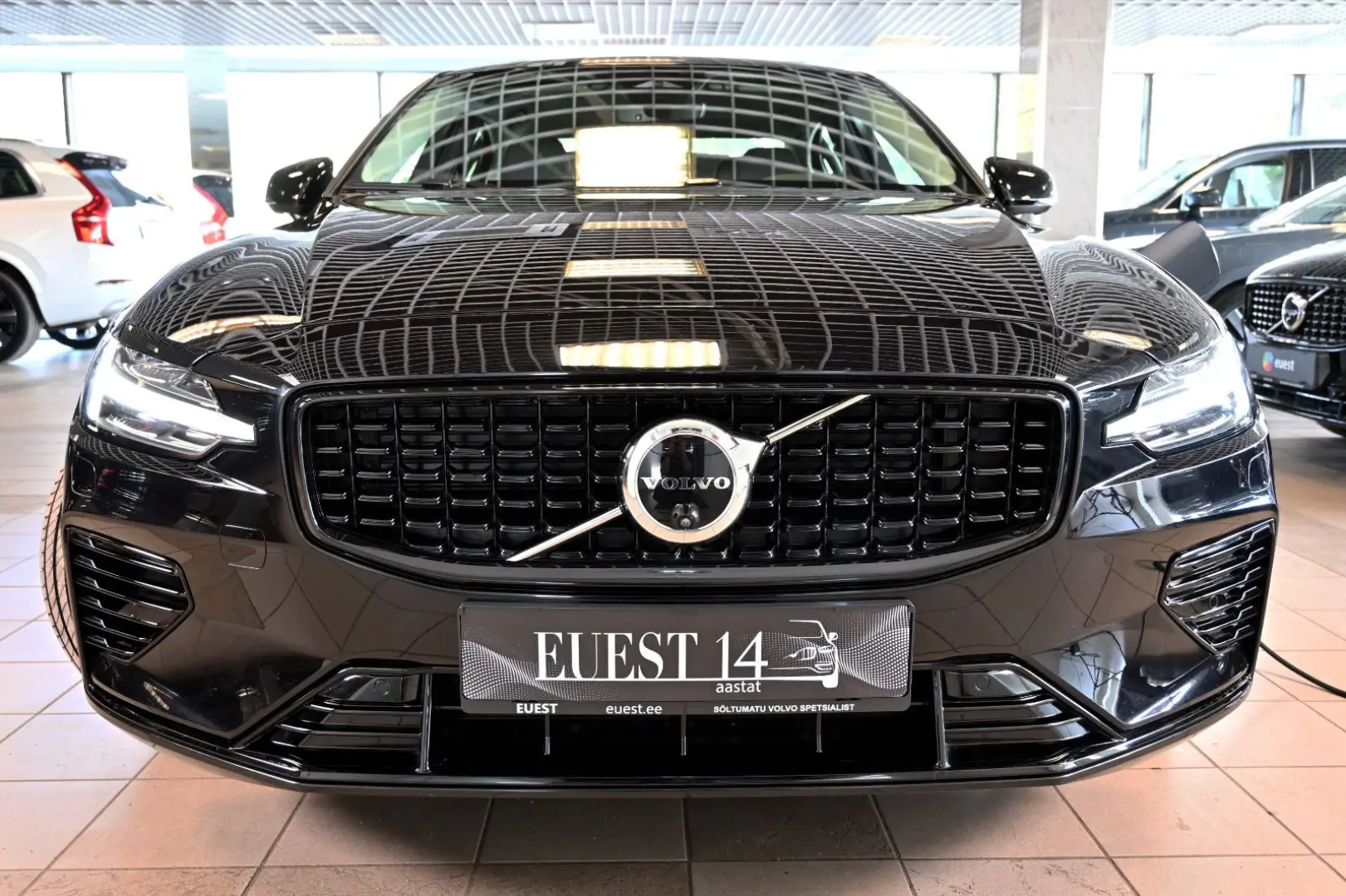 AWD T8 H&K HUD PANO 360c Ultimate Dark