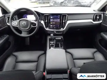 S60 T8 Recharge Plug-In Hybrid AWD Ultimate Dark