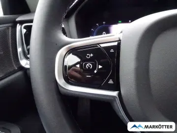 S60 T8 Recharge Plug-In Hybrid AWD Ultimate Dark