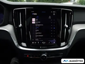 S60 T8 Recharge Plug-In Hybrid AWD Ultimate Dark