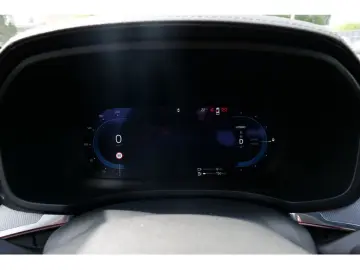 S60 Lim. T8 Ultimate Dark Recharge Plug-In Hybri