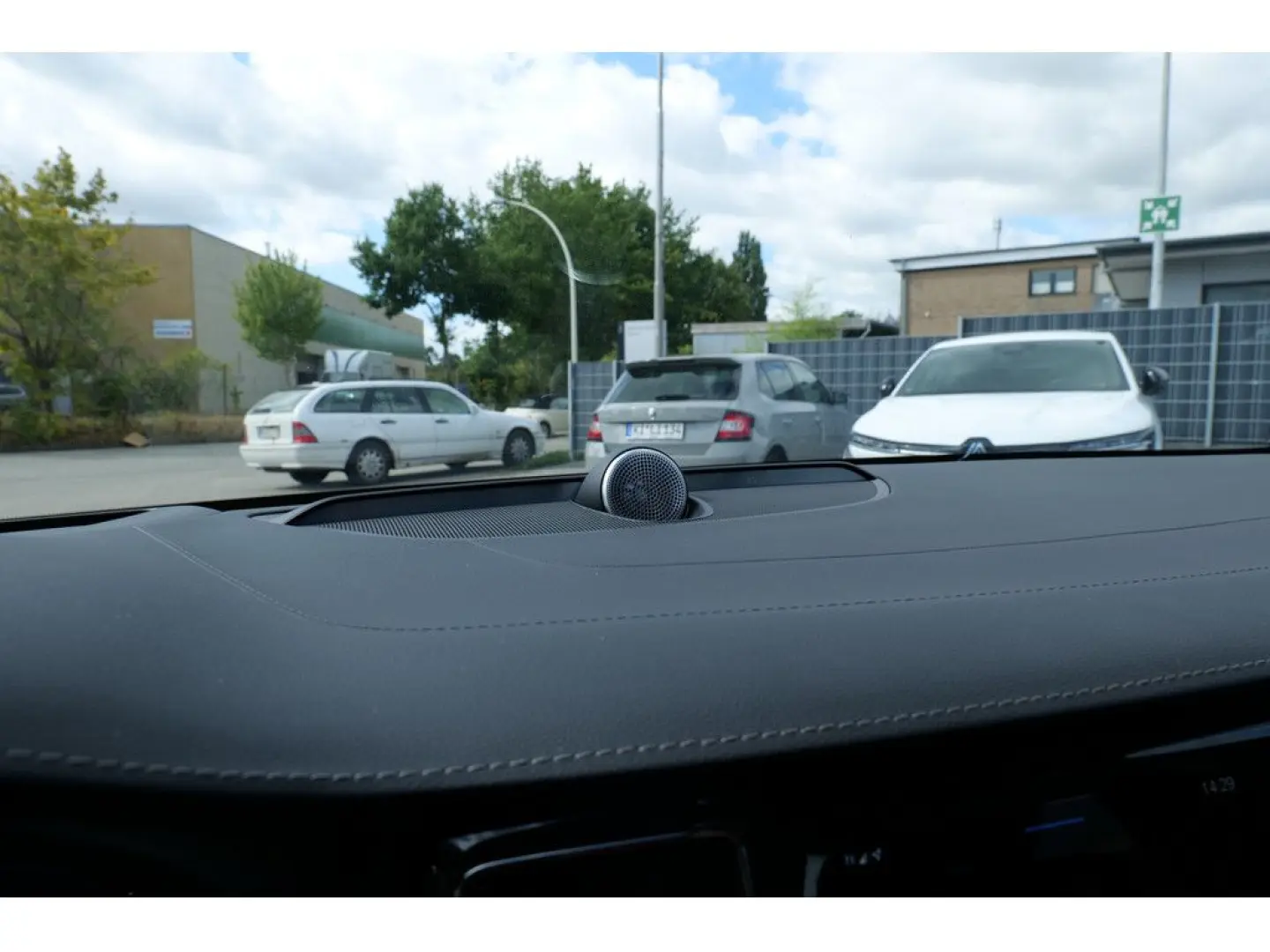 S60 Lim. T8 Ultimate Dark Recharge Plug-In Hybri