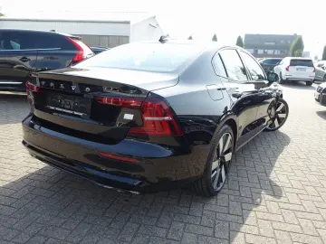 S60 Recharge Ultimate T8 AWD 360  B&W Massage