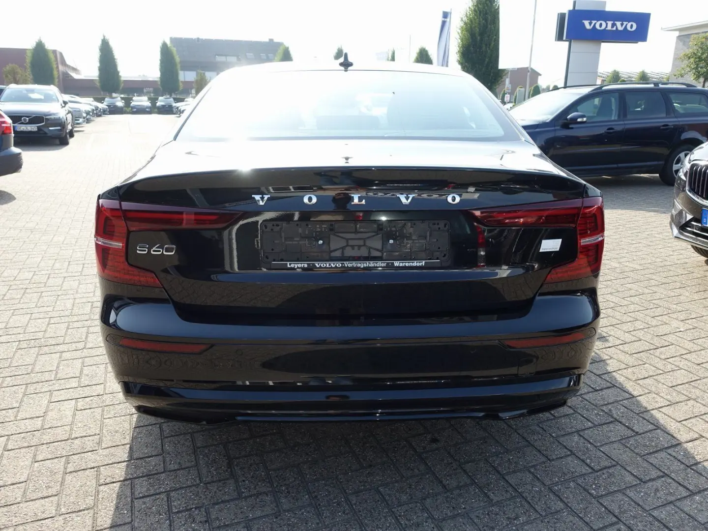 S60 Recharge Ultimate T8 AWD 360  B&W Massage